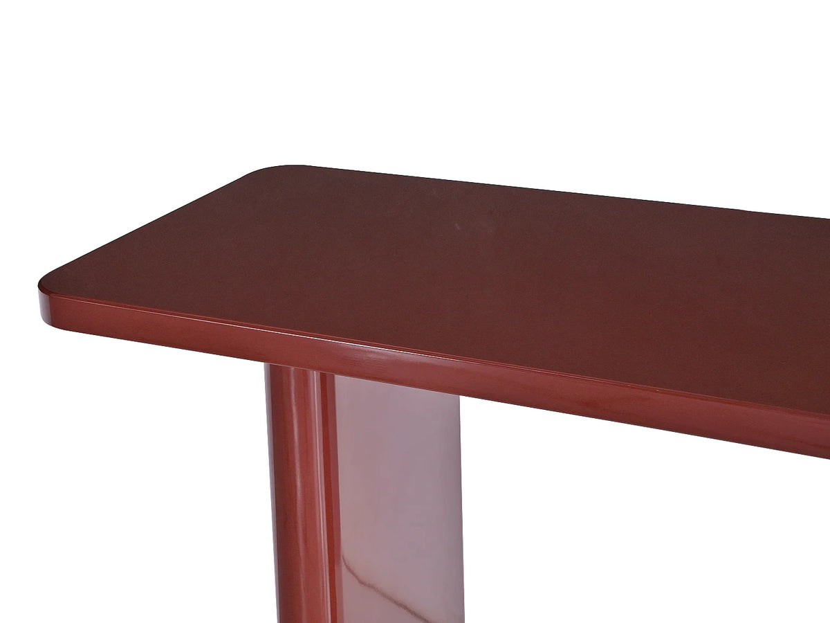 Console Japandi à pieds asymétriques cannelés en MDF laqué bordeaux 120 x 76 cm - Kaveline