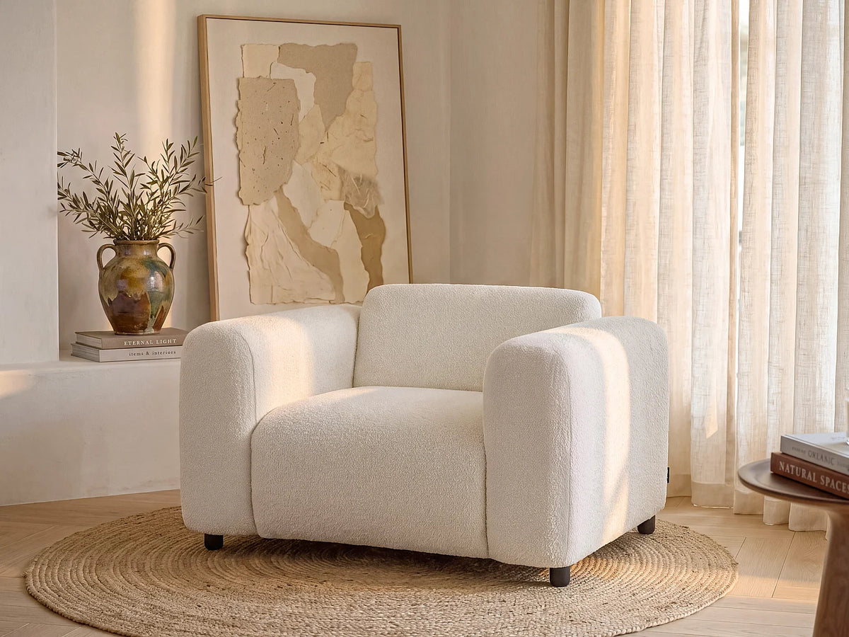 Fauteuil Japandi large en bouclette blanche - Pogni