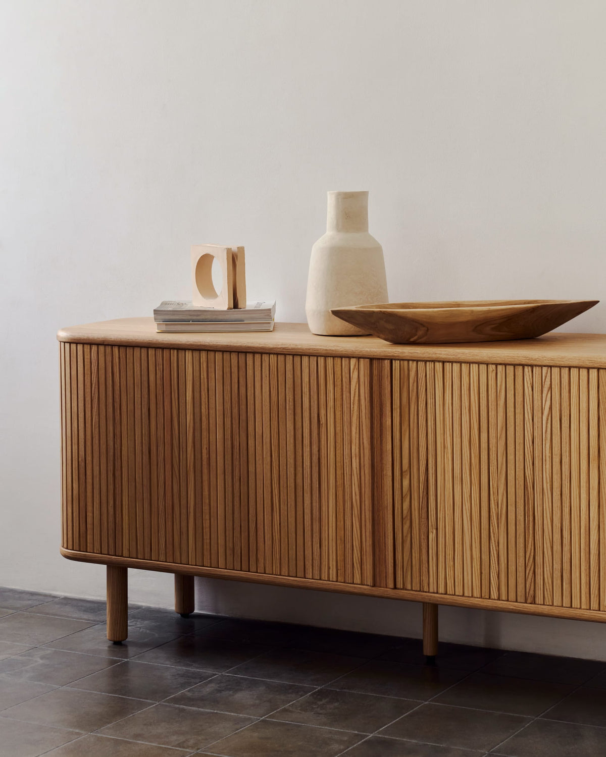 Buffet Japandi 2 portes en placage de frêne finition naturelle 180 x 75 cm - Mailen