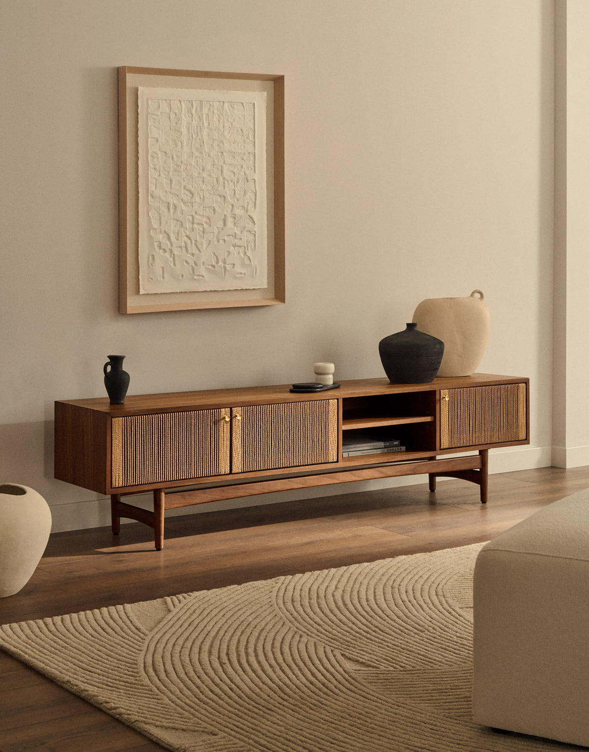 Meuble TV Japandi 3 portes en placage et bois de noyer et corde 200 x 50 cm - Elan
