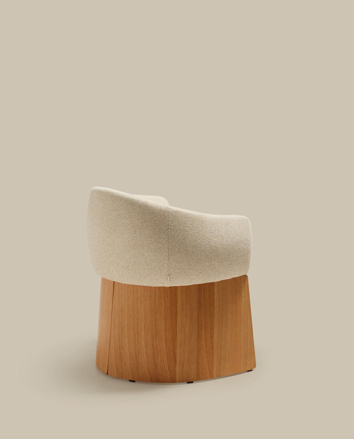 Chaise Japandi en chenille beige et placage de chêne - Bosca