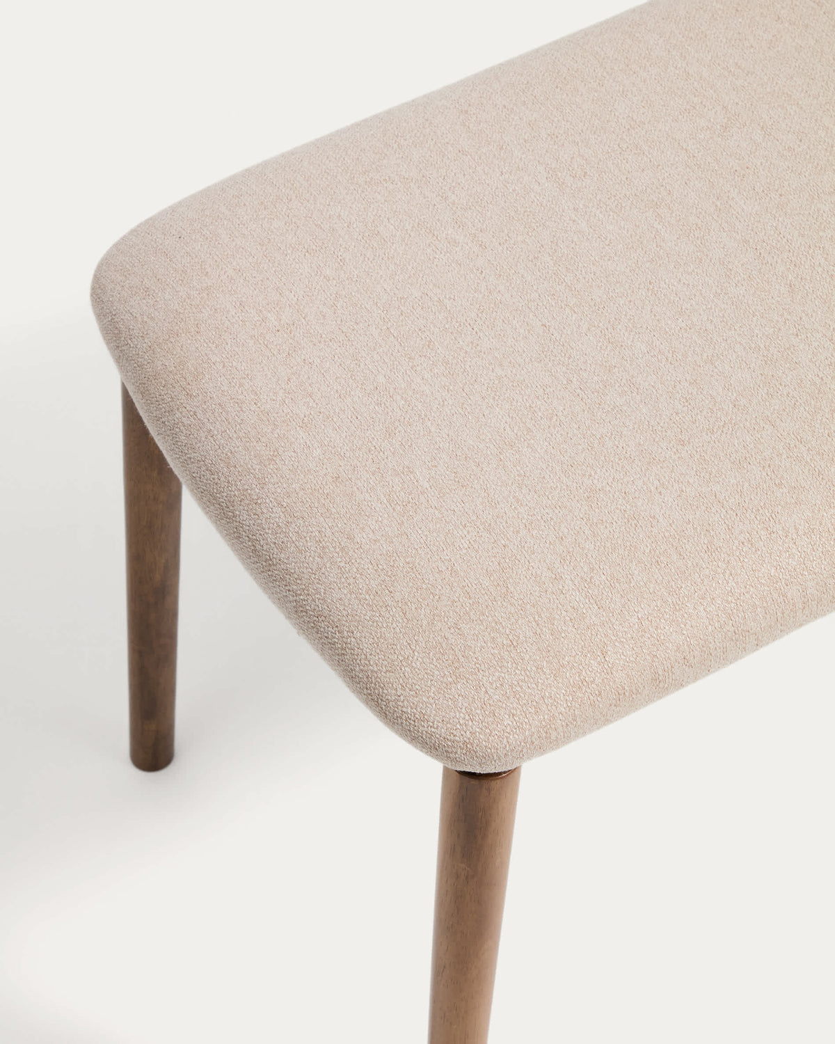 Banc Japandi en placage de chêne ton noyer et chenille marron 122 cm - Evera