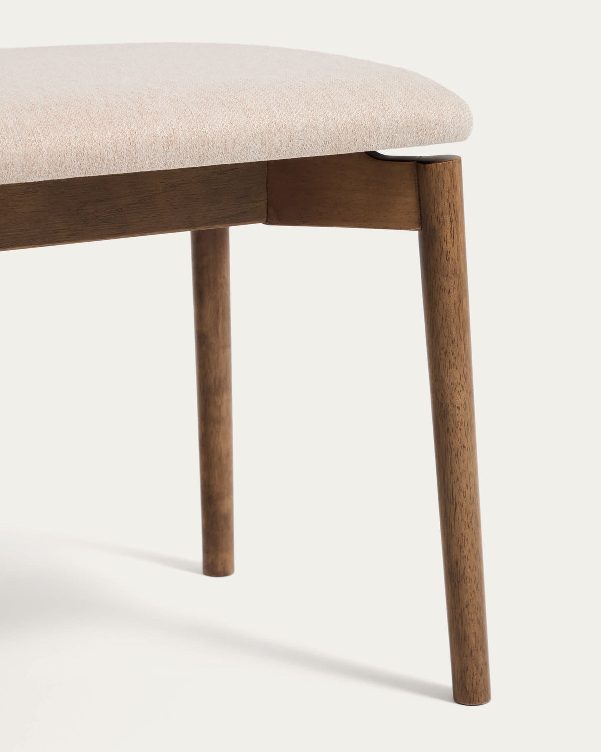 Banc Japandi en placage de chêne ton noyer et chenille marron 122 cm - Evera