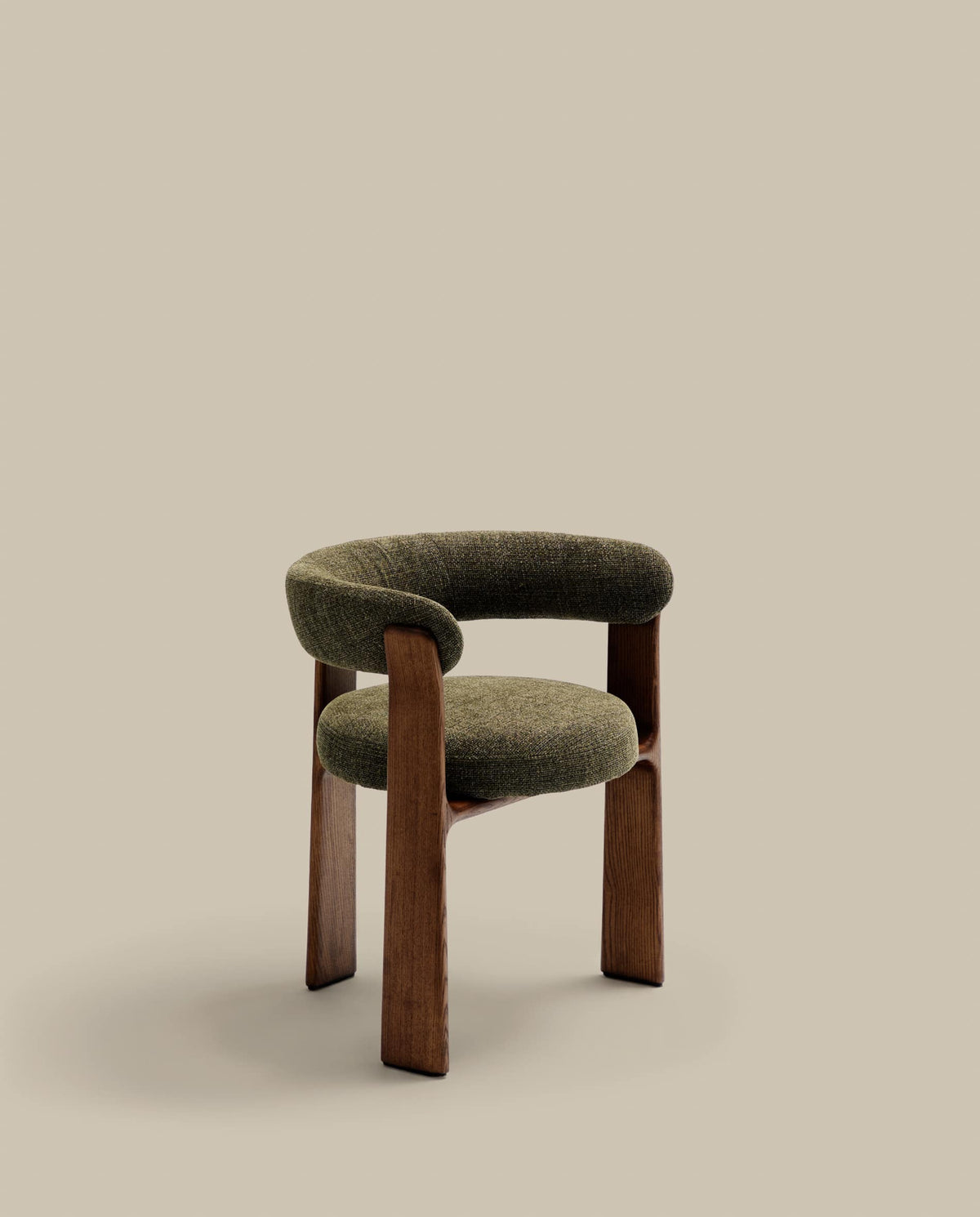 Chaise Japandi à 3 pieds en tissu chenille vert et bois de frêne finition noyer - Granite