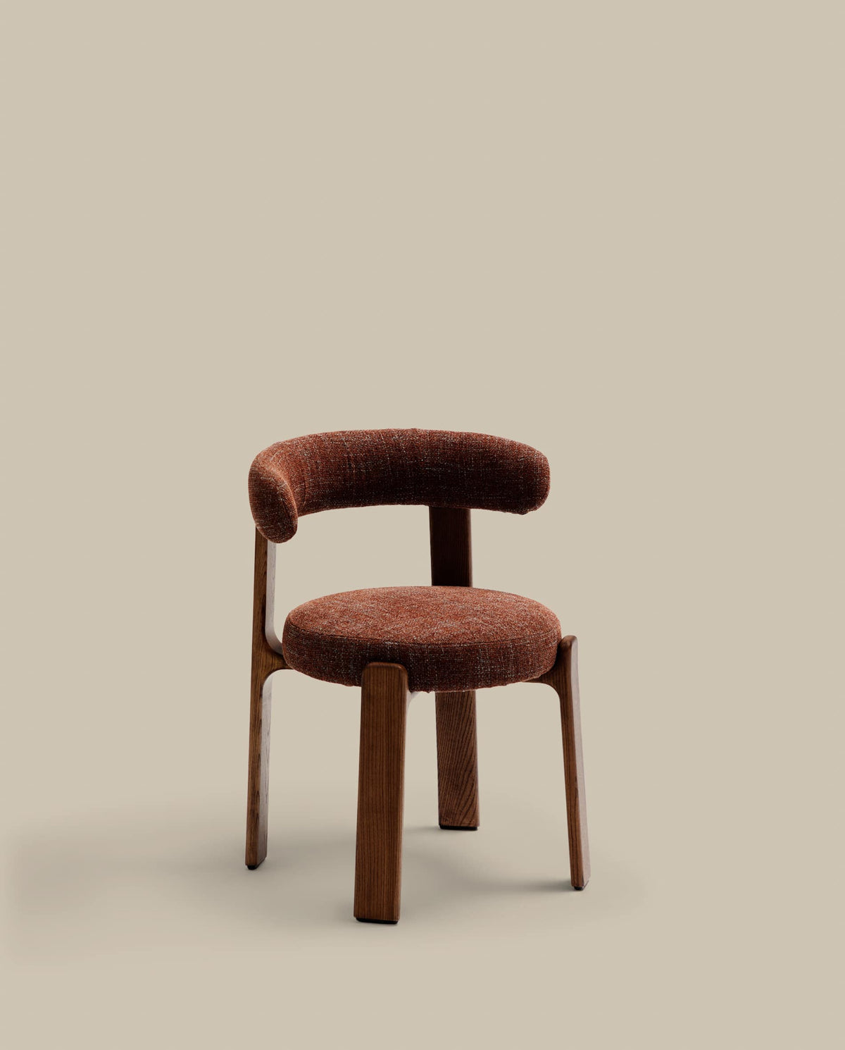 Chaise Japandi en tissu chenille marron et bois de frêne finition noyer - Granite