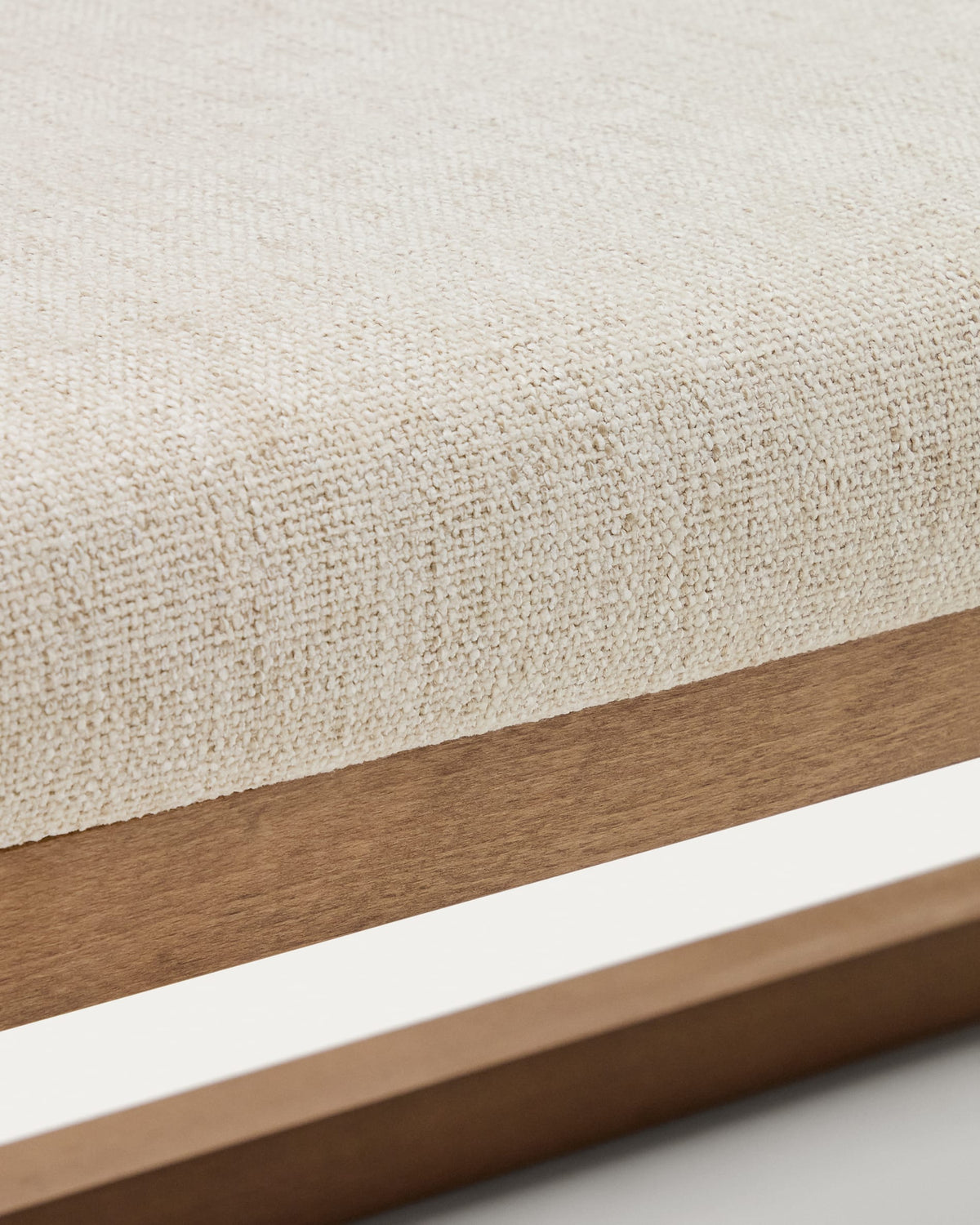 Banquette Japandi en chenille beige et bois de hêtre finition ton noyer 128 cm - Loya