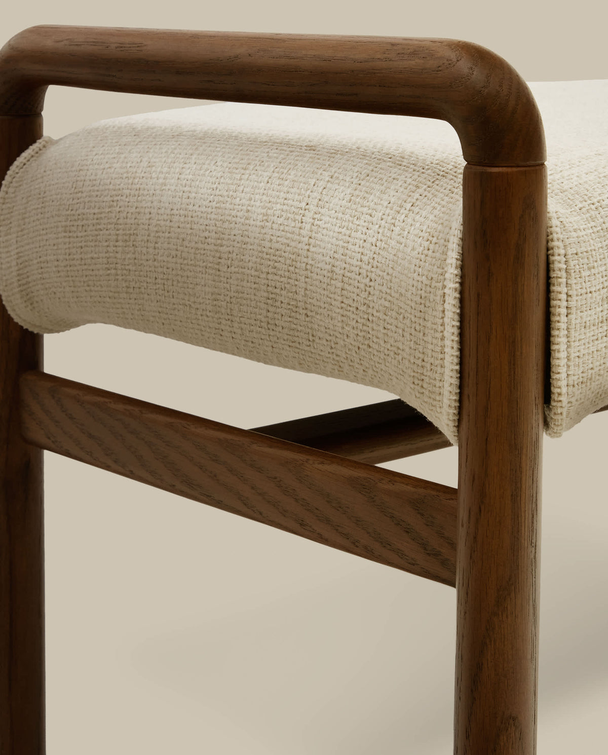 Banc Japandi déhoussable en bois de chêne finition noyer 120 cm - Macaret