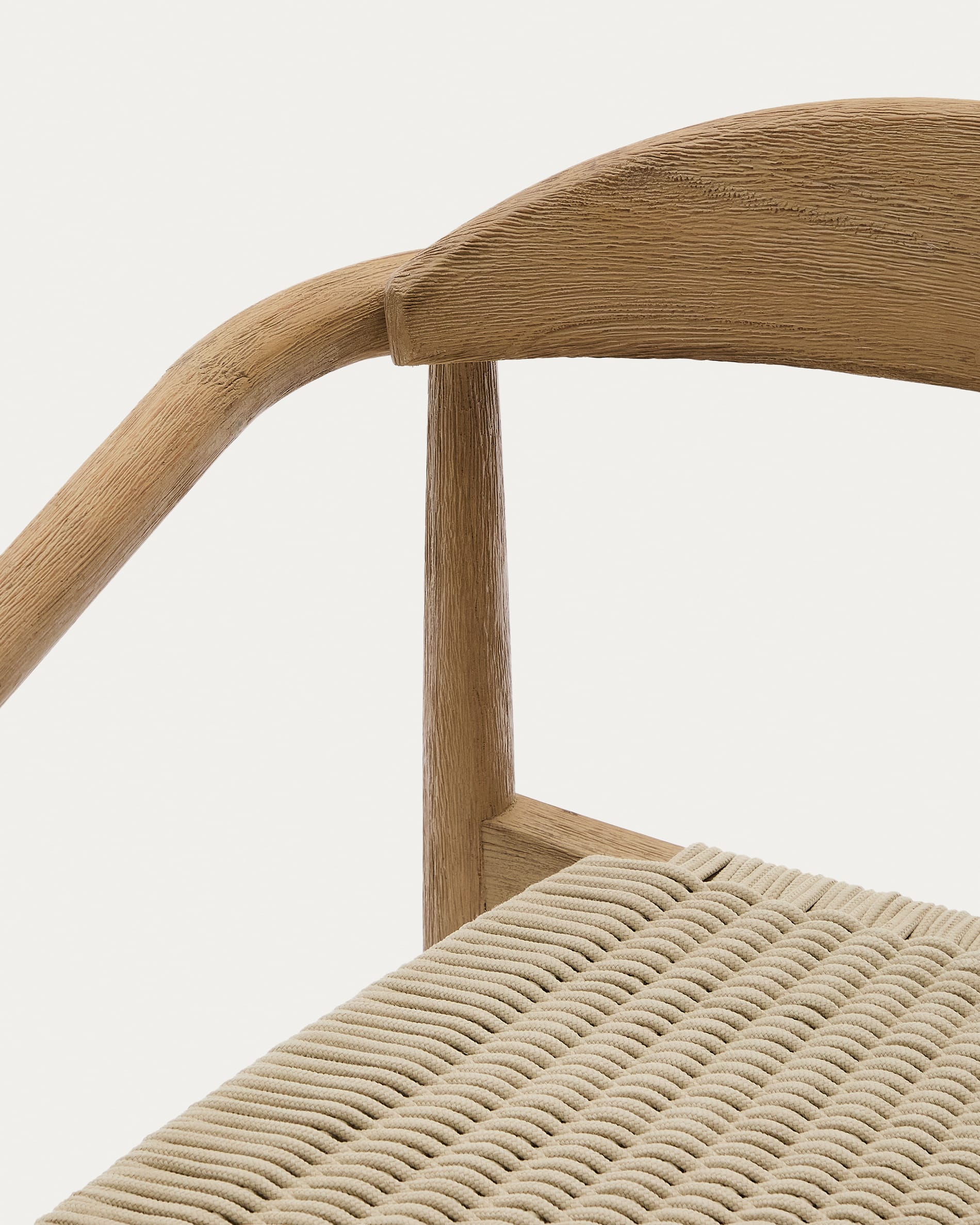 Chaise empilable Japandi en bois massif d'acacia et corde écrue - Nina
