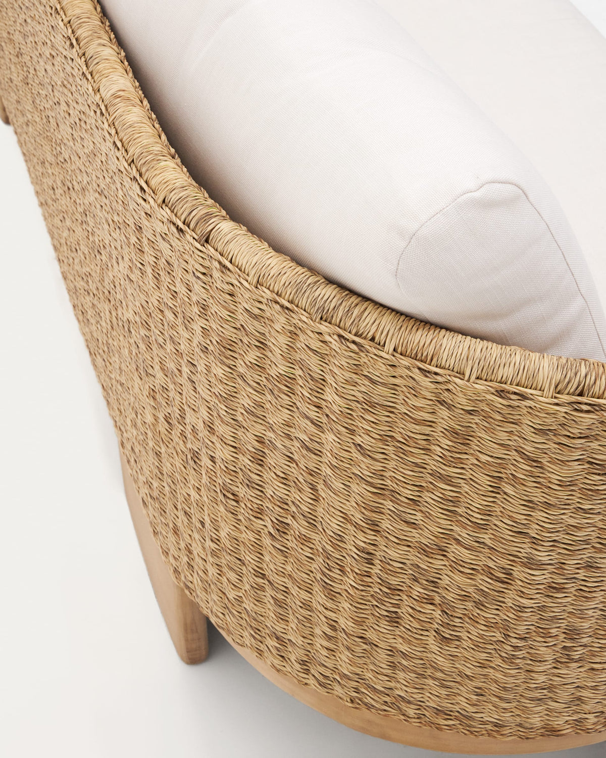 Canapé Japandi 3 places en rotin synthétique et bois d'eucalyptus 223 cm - Xoriguer