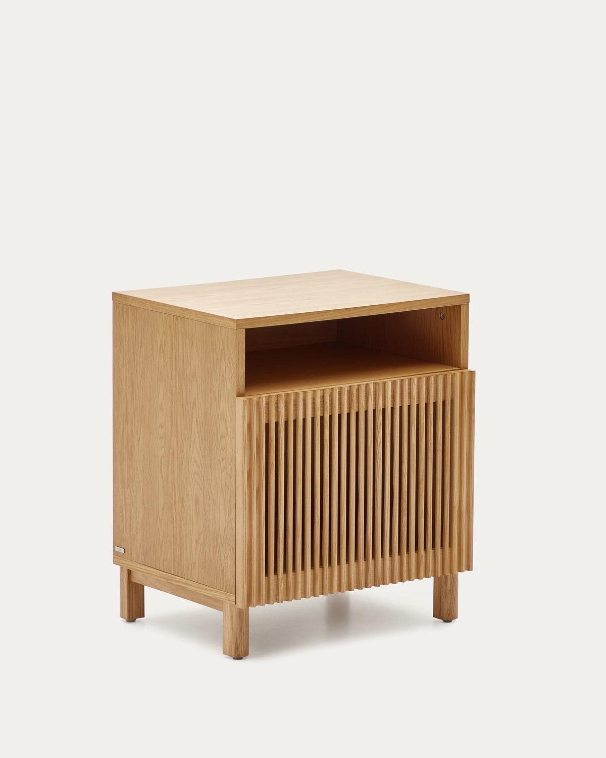 Table de nuit Japandi en bois de frêne et placage de chêne 53 x 62 cm - Beyla