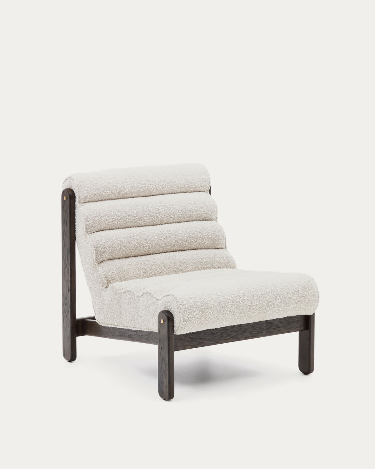 Fauteuil Japandi à bouclette blanc et en bois de chêne avec finition foncée - Magira