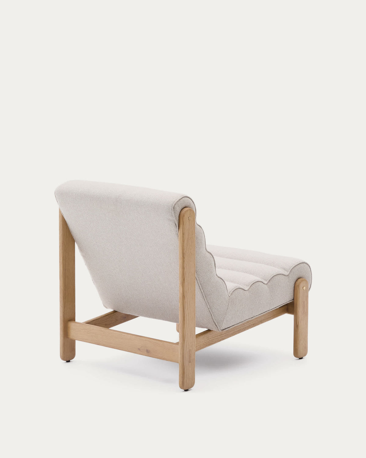 Fauteuil Japandi beige en bois de chêne avec finition ton naturel - Magira