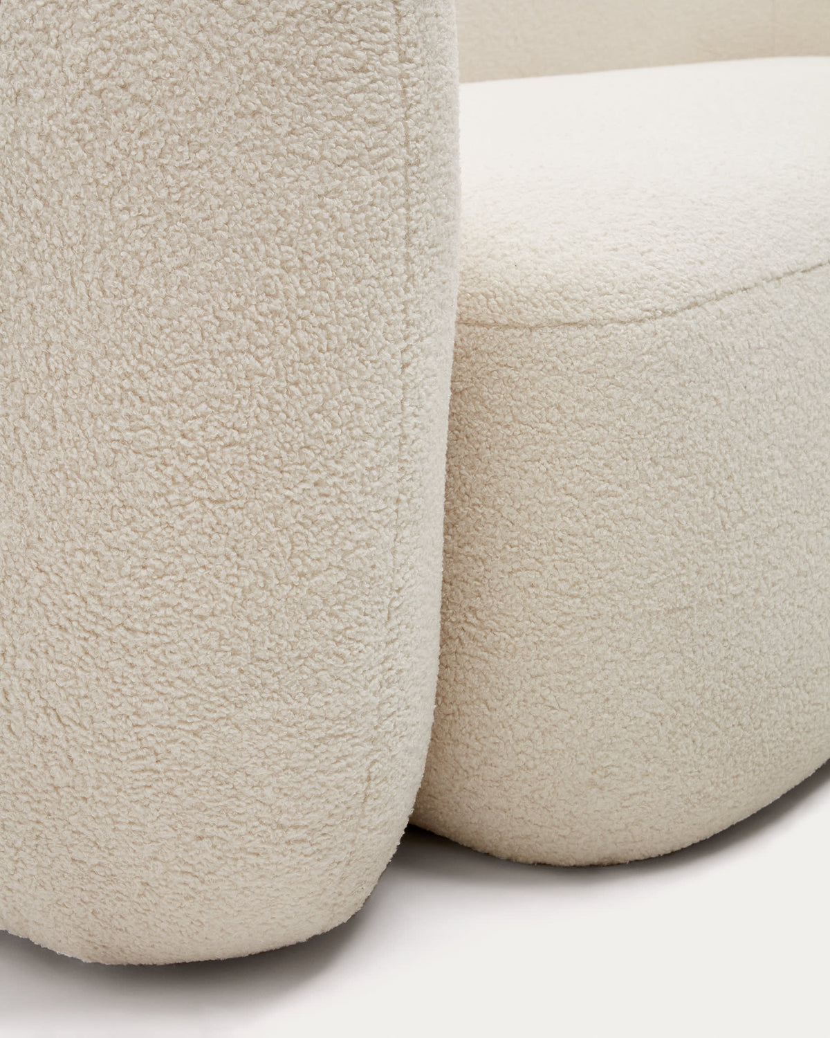 Canapé Japandi 3 places en bouclette couleur écrue 246 cm - Martina