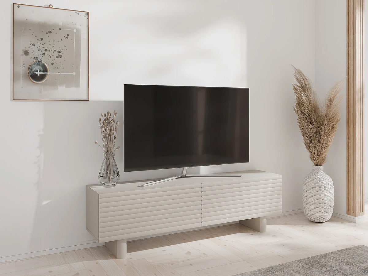 Meuble TV Japandi 2 portes façade rainurée en MDF beige 150 x 46,1 cm - Ludima