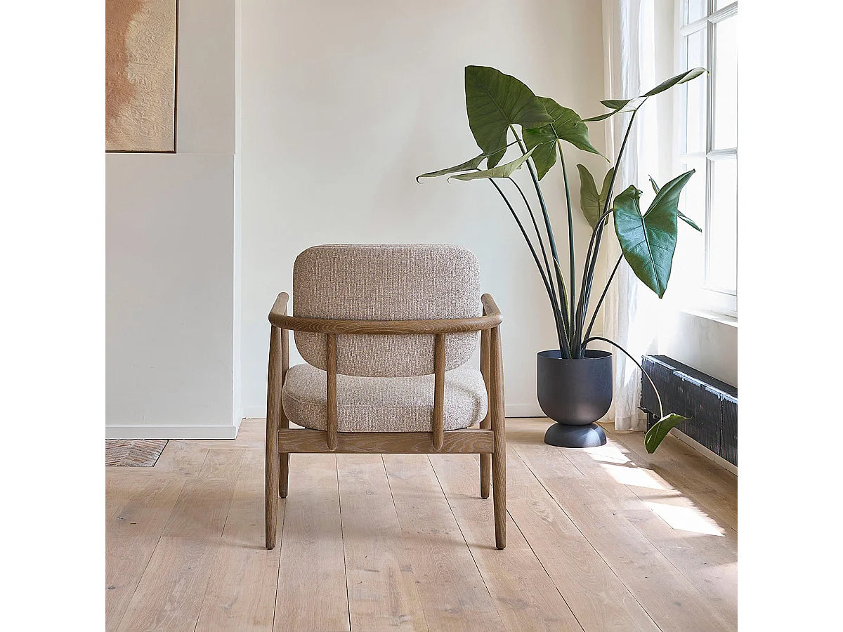 Fauteuil Japandi en bois de chêne massif et tissu texturé beige chiné - Eugène