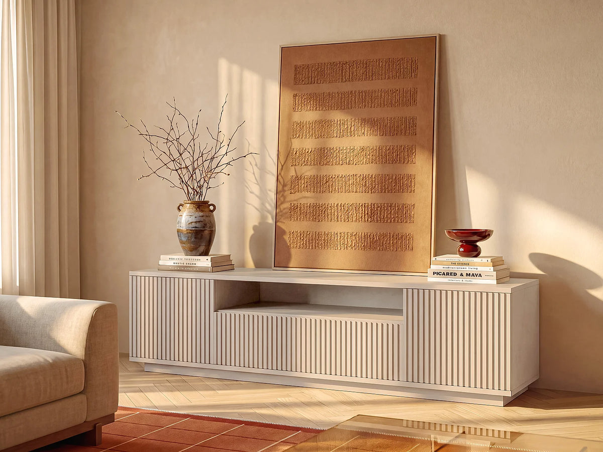 Meuble TV Japandi 3 portes et 1 niche façade rainurée beige 180 x 44,6 cm - Erolya