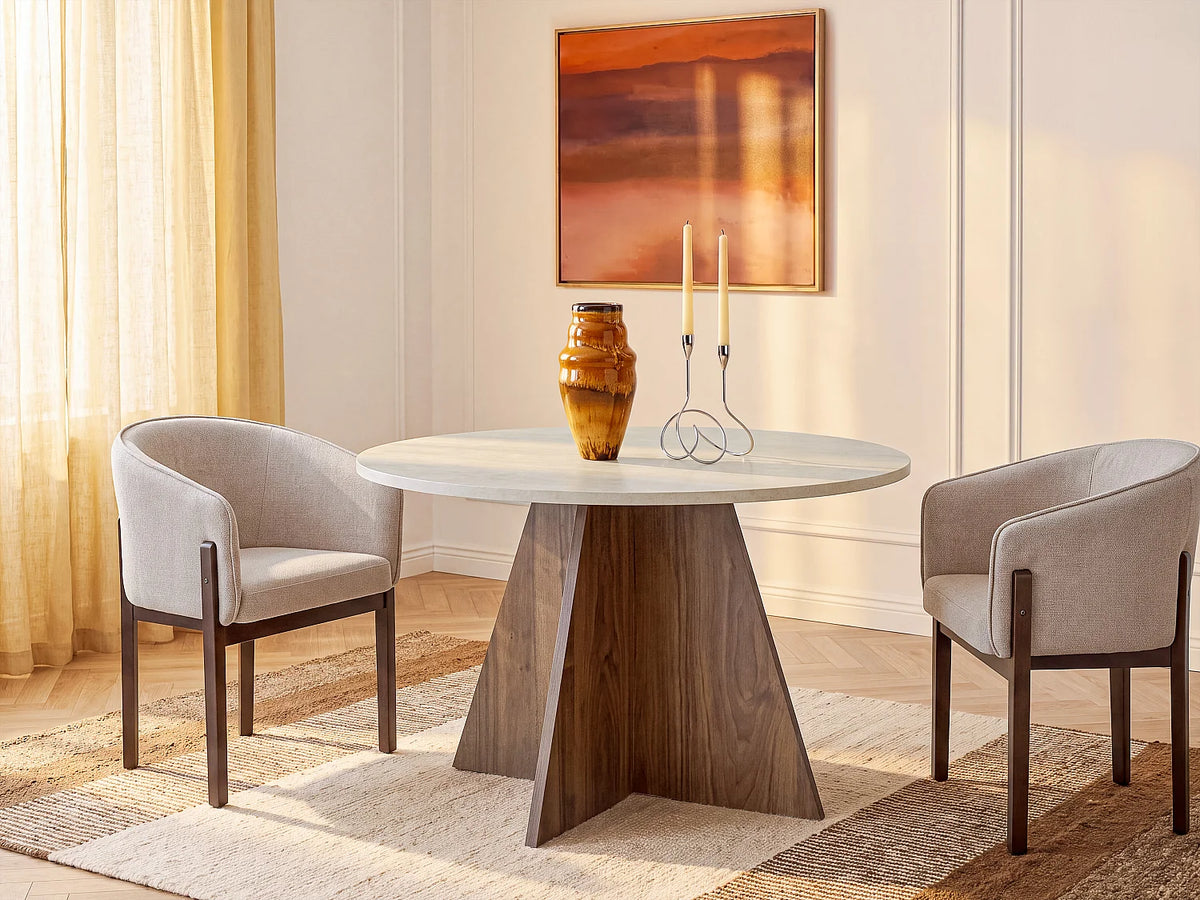 Table à manger ronde Japandi 4 personnes effet travertin beige et naturel foncé Ø 120 cm - Alveko