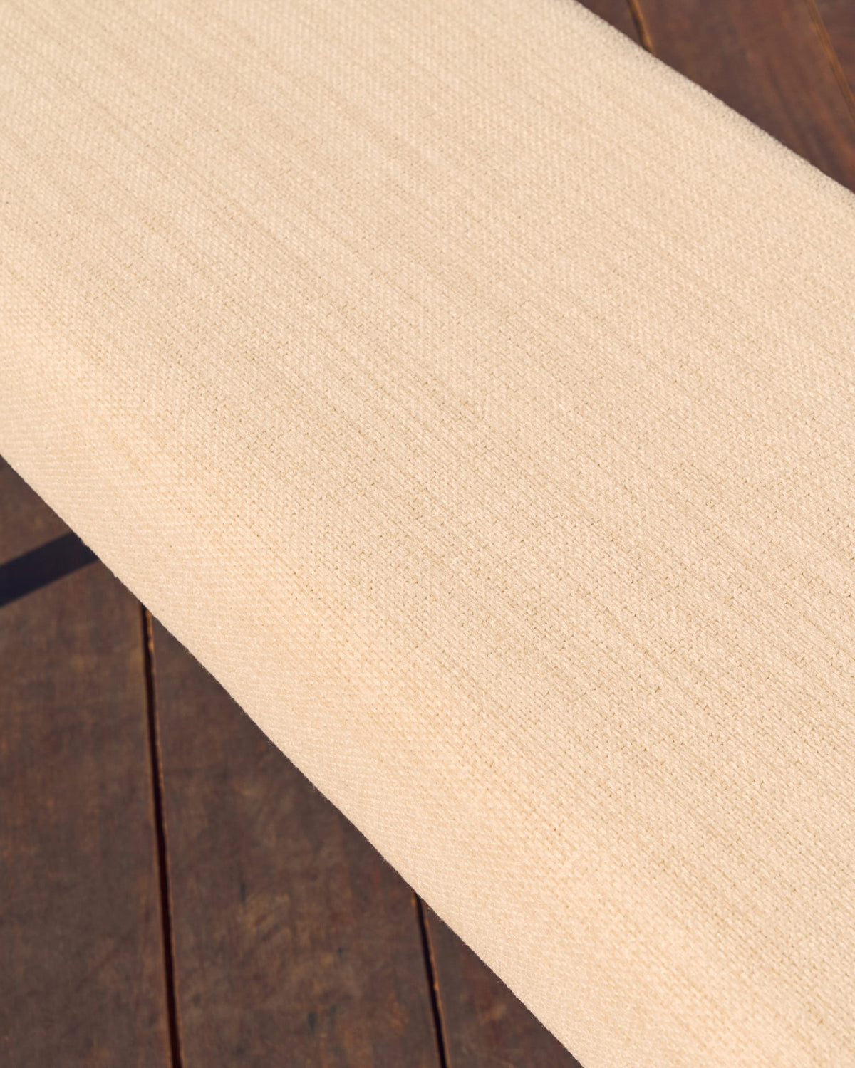 Banc Japandi déhoussable en bois de chêne finition noyer 120 cm - Macaret