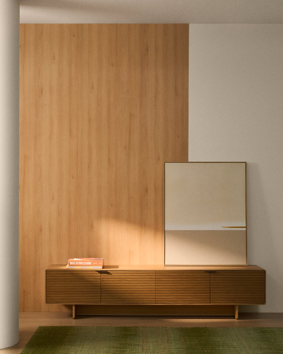 Meuble TV Japandi 4 portes en placage de chêne finition naturelle 200 x 46 cm - Norlen