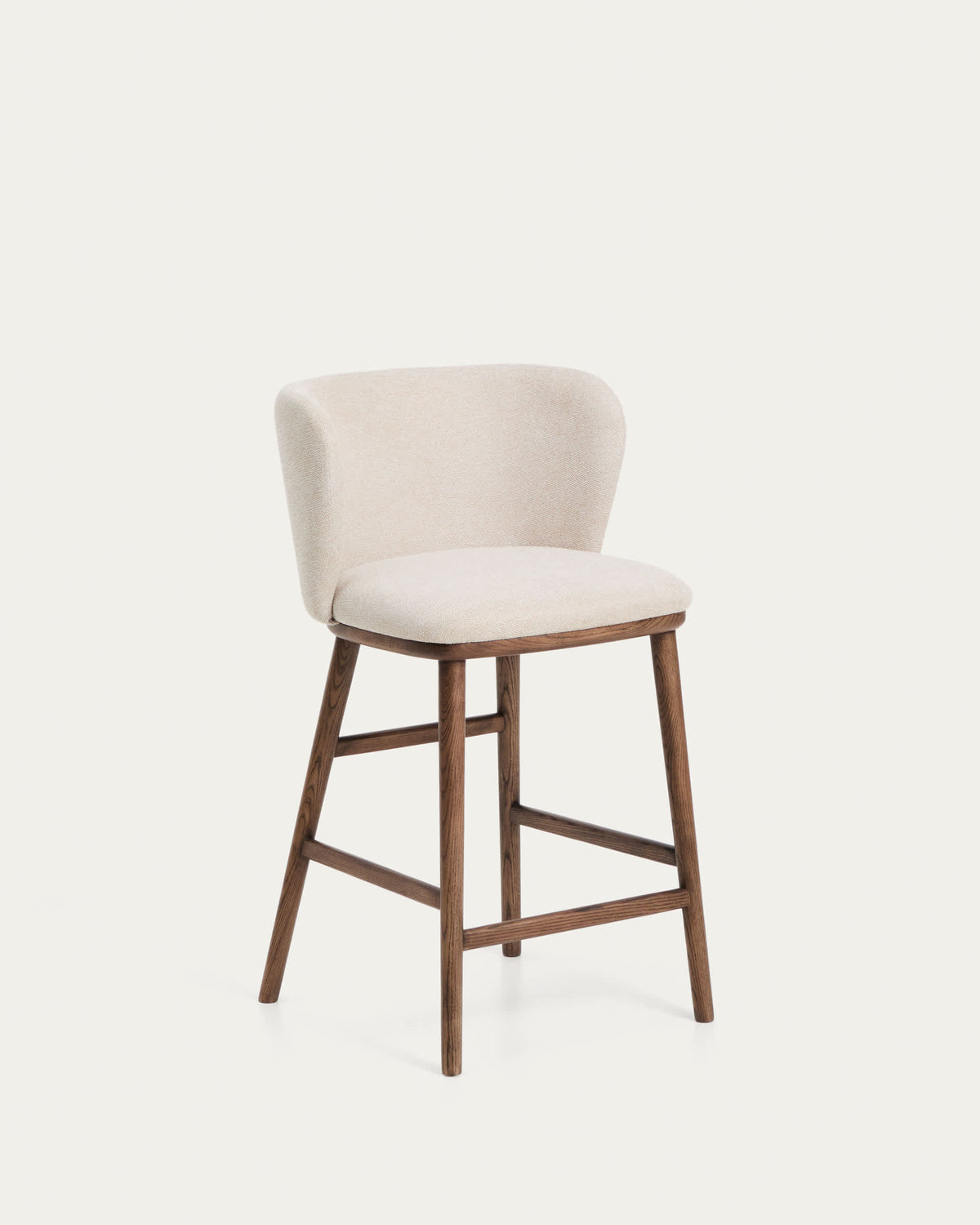Tabouret Japandi en chenille épaisse beige et pieds en bois de frêne avec finition ton noyer 65 cm - Ciselia