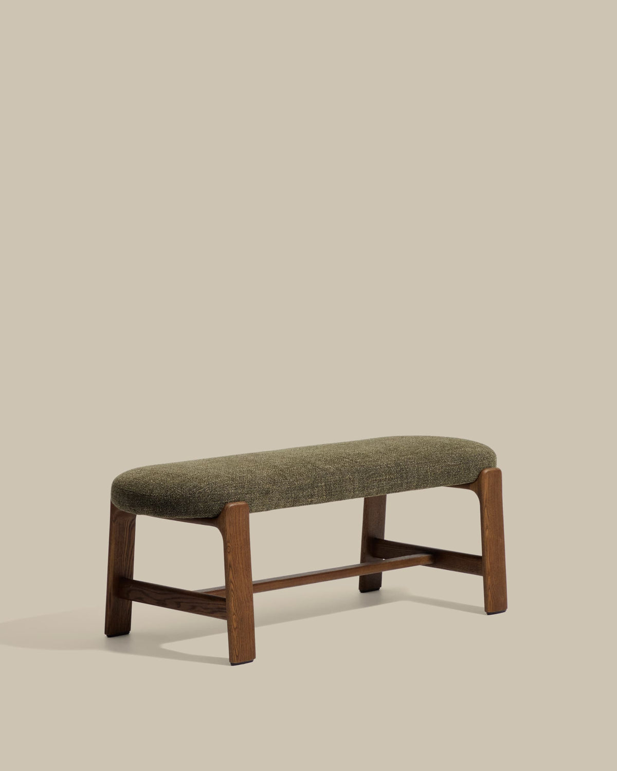 Banc Japandi en chenille verte et bois de frêne finition ton noyer 120 cm - Granite