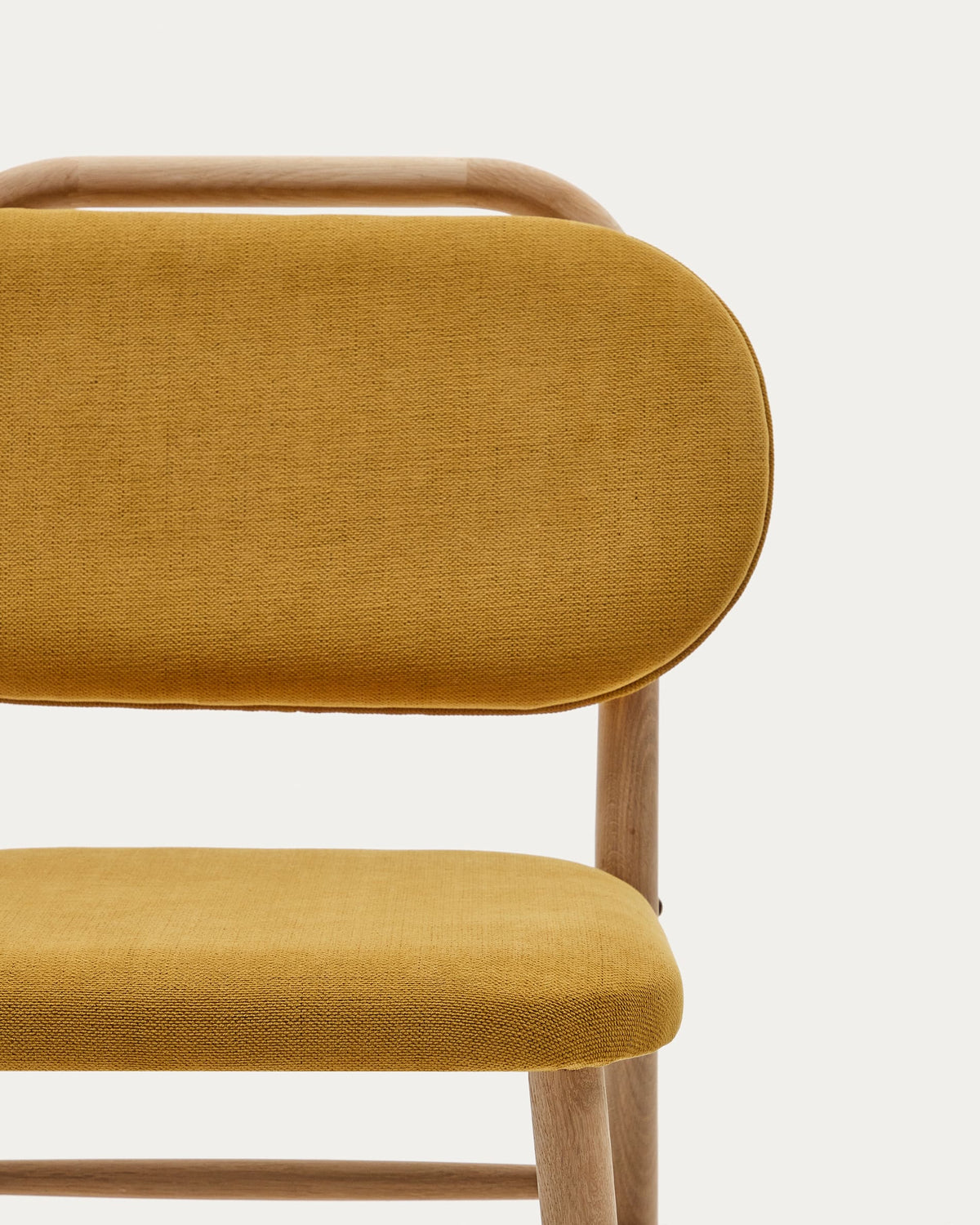 Chaise Japandi en chenille moutarde et bois de chêne - Helda