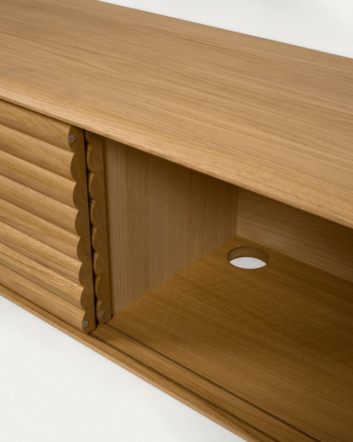 Meuble TV Japandi 2 portes en bois et placage de chêne 200 x 57 cm - Lenon