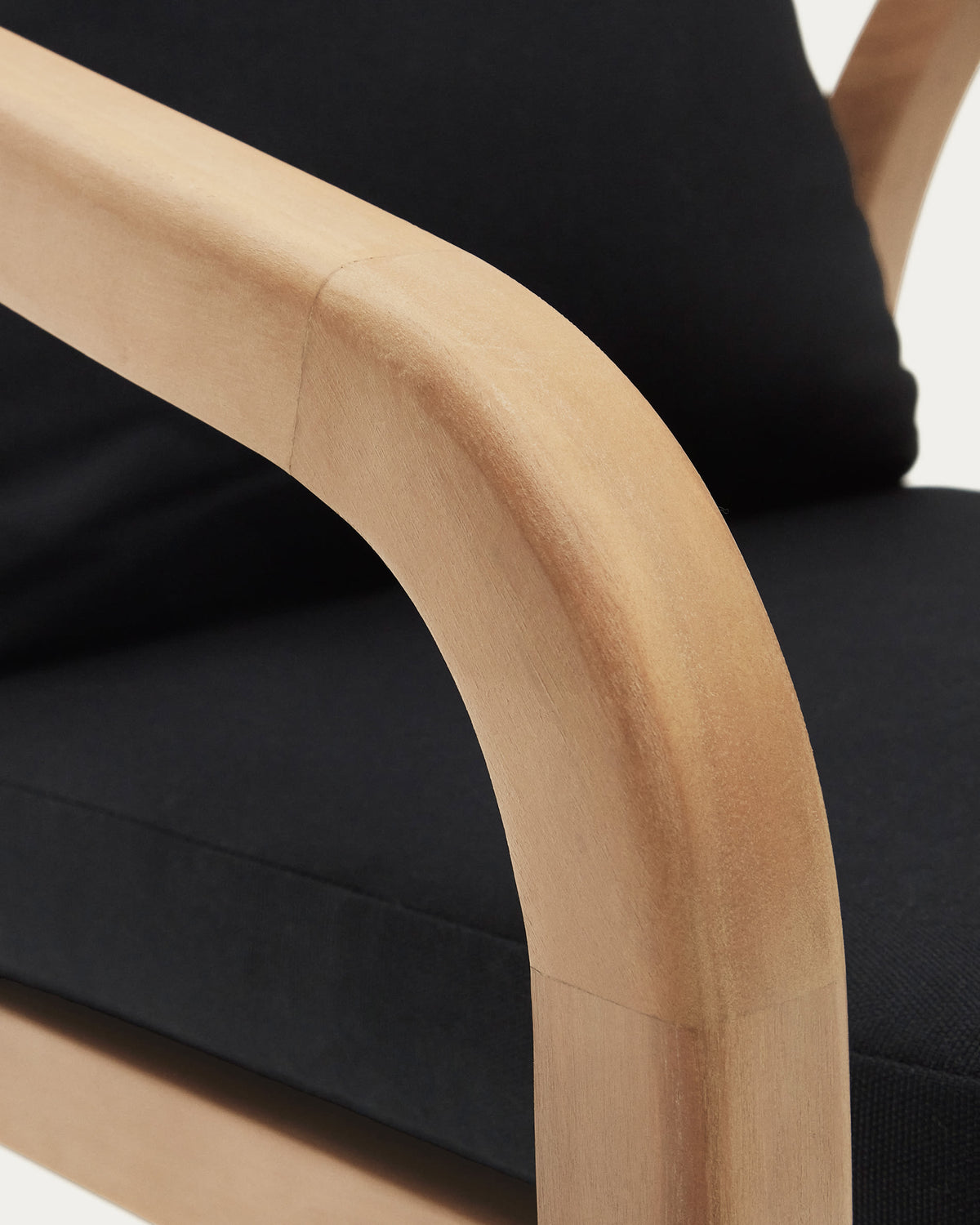 Chaise empilable Japandi en bois massif d'eucalyptus et corde noire - Malaret