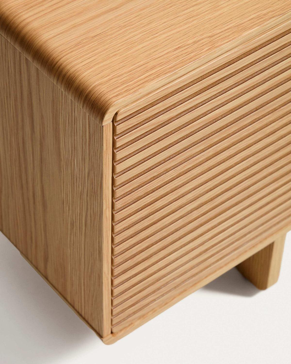 Meuble TV Japandi 4 portes en placage de chêne finition naturelle 200 x 46 cm - Norlen