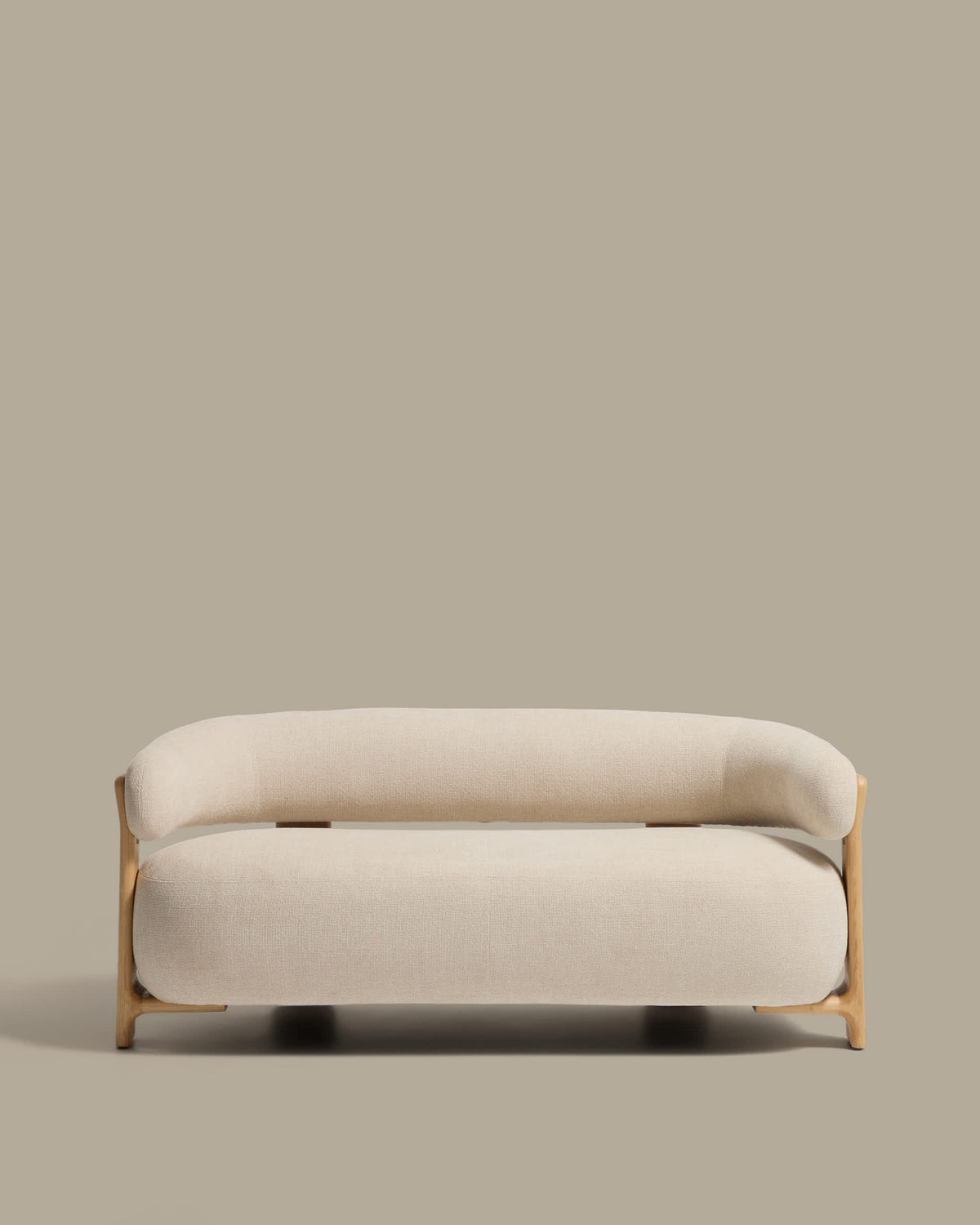 Canapé Japandi 2 places en chenille beige et pieds en bois de frêne finition naturelle 155 cm - Granite