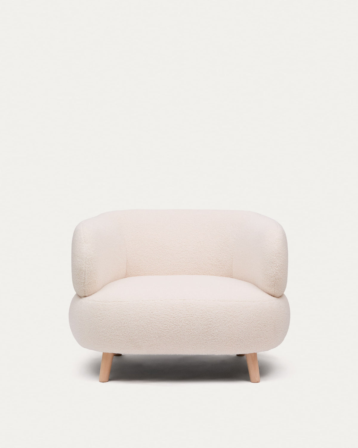 Fauteuil Japandi bouclette écru avec pieds en bois de hêtre 90 cm - Luisa