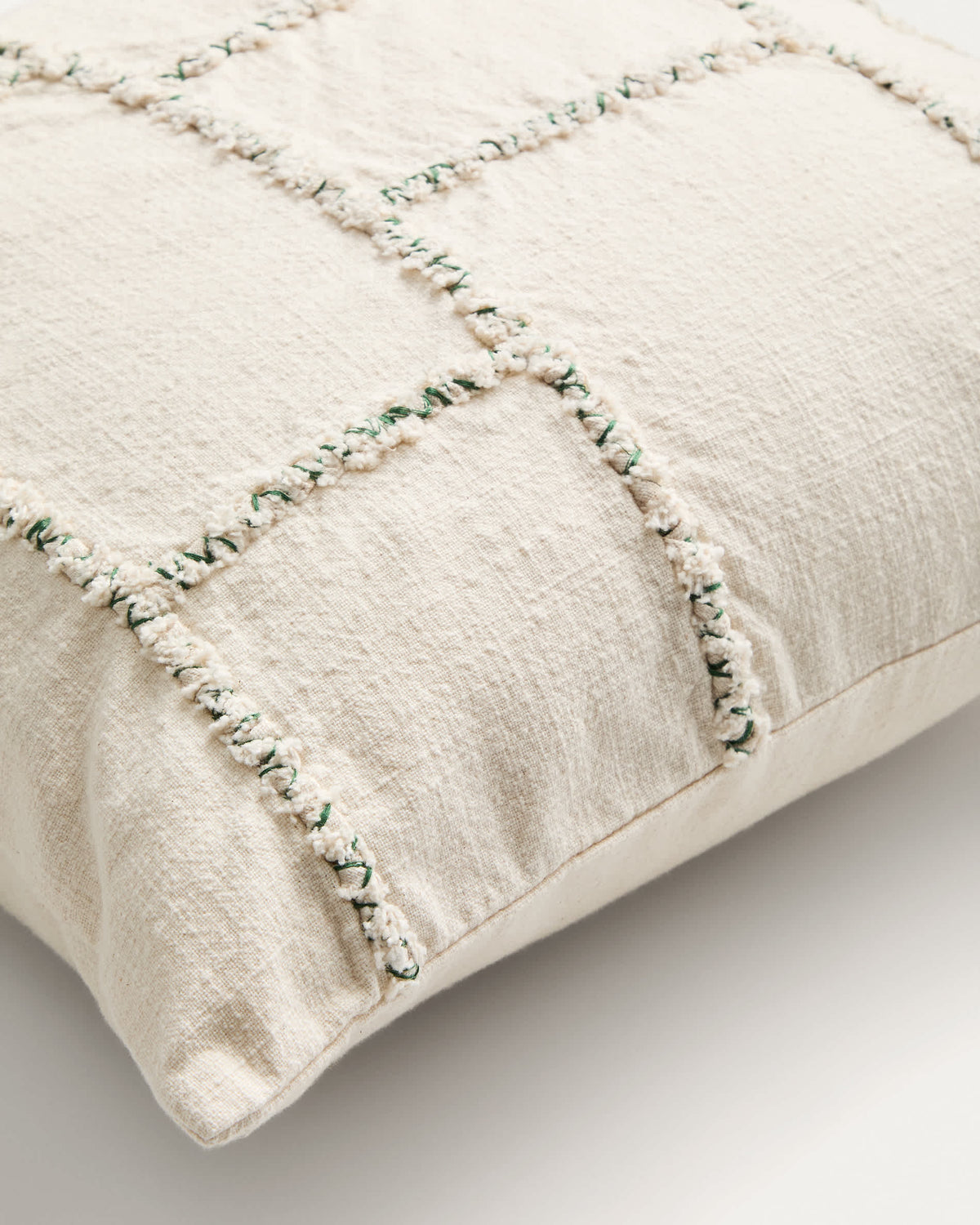 Housse de coussin Japandi avec motif géométrique brodé vert 45 x 45 cm - Verion