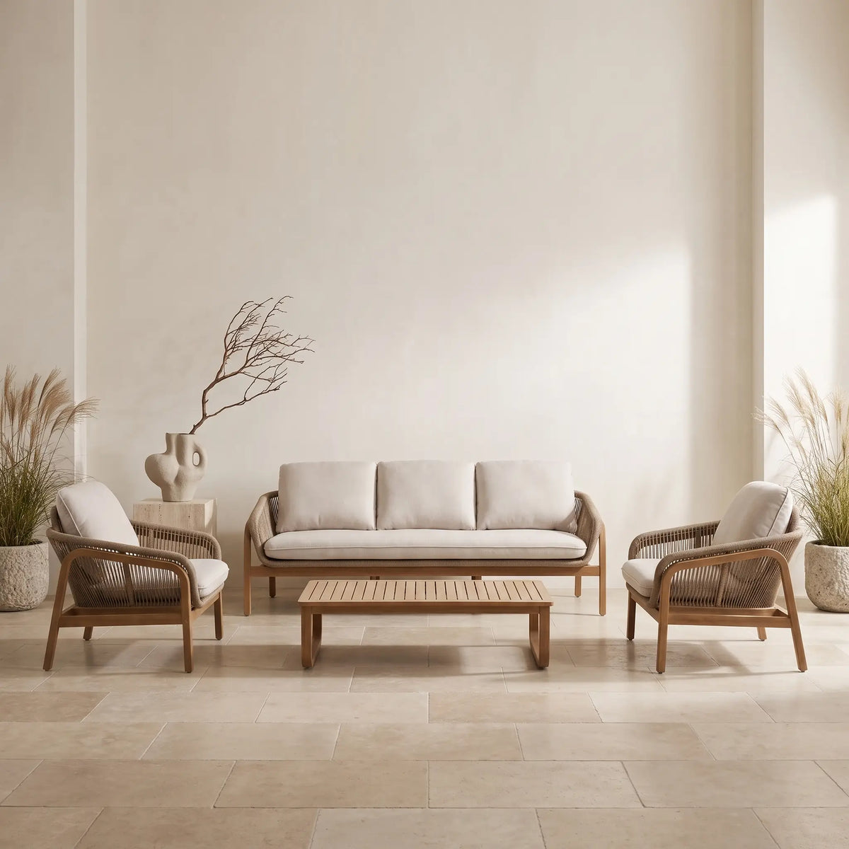Ensemble Japandi canapé 3 places, 2 fauteuils et table basse en bois d'acacia - Vellana