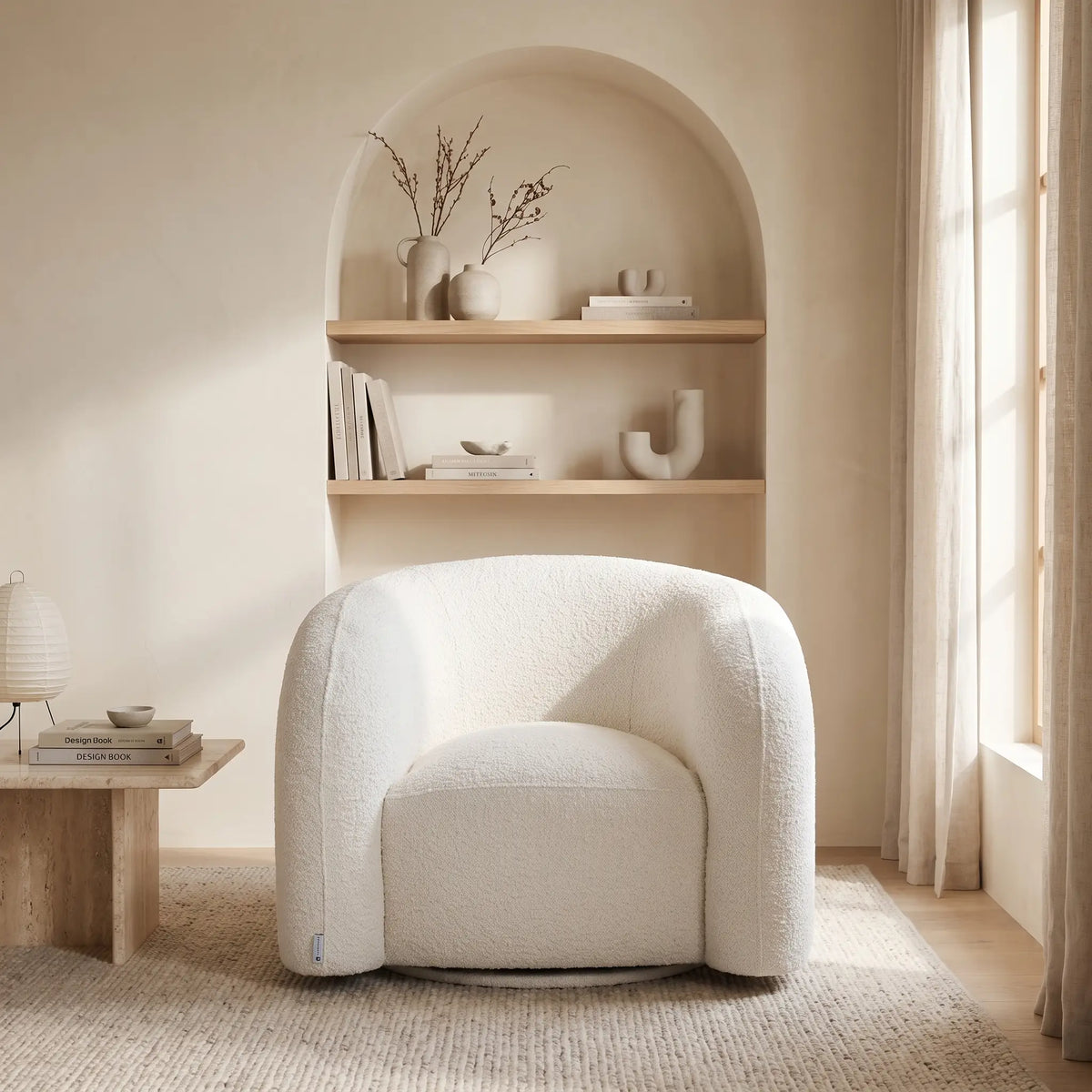 Fauteuil Japandi pivotant en bouclette blanche - Lapiota