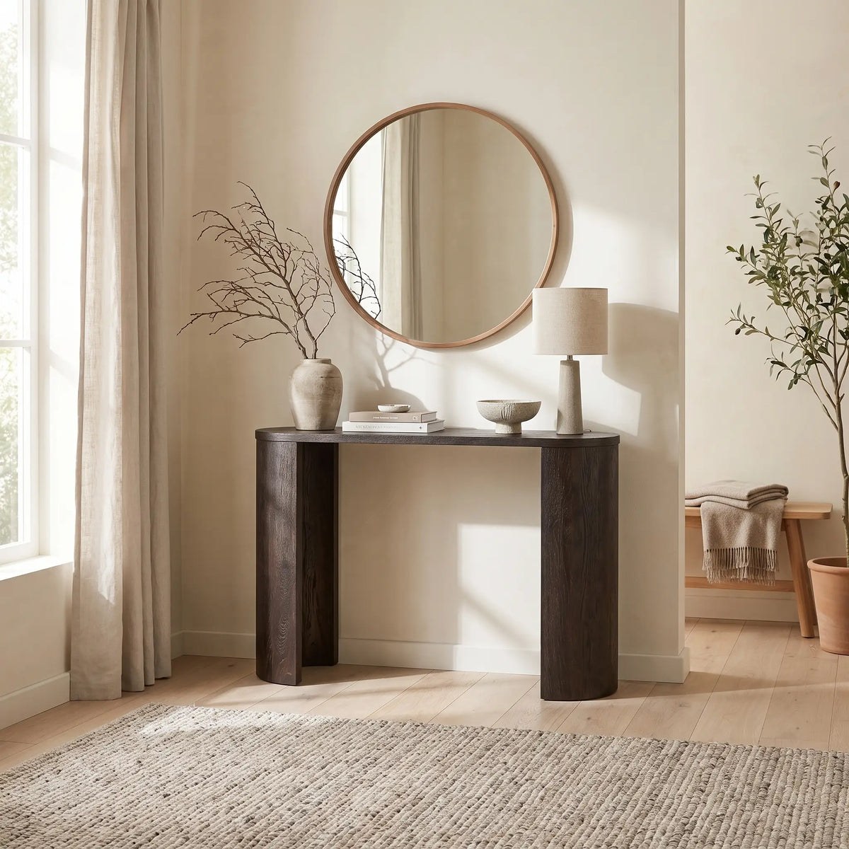 Console Japandi aux extrémités arrondies en bois brun foncé 114 x 75 cm - Jorun
